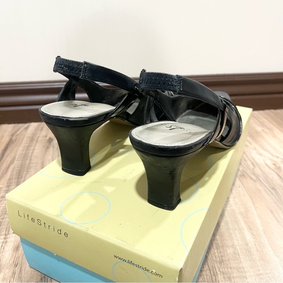 Life Stride Narrow Saturn Black Victory Heels - Picture 4 of 7